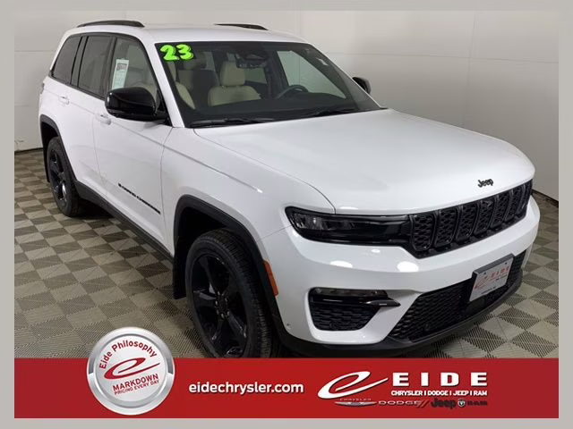 2023 Bright White Clearcoat Jeep Grand Cherokee Limited 4X4 SUV