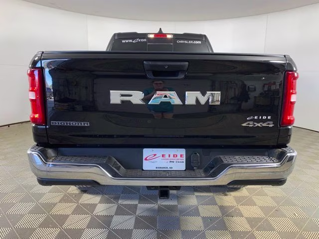 2025 Diamond Black Crystal Pearlcoat Ram 1500 Big Horn 4X4 Truck