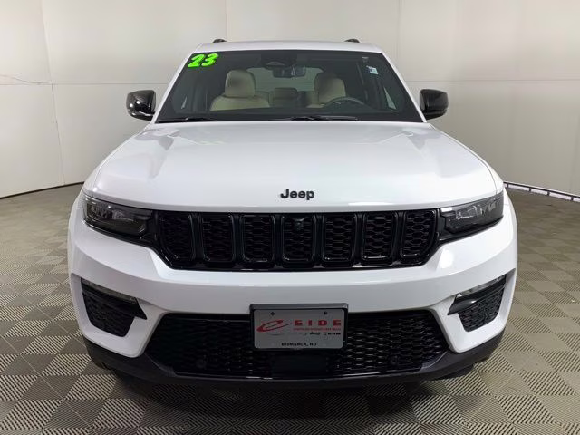 2023 Bright White Clearcoat Jeep Grand Cherokee Limited 4X4 SUV