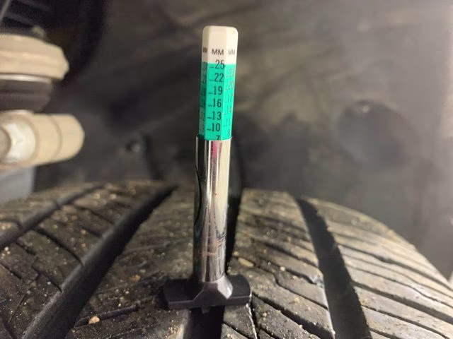 2024 Bright White Clearcoat Jeep Grand Cherokee L Summit 4X4 SUV