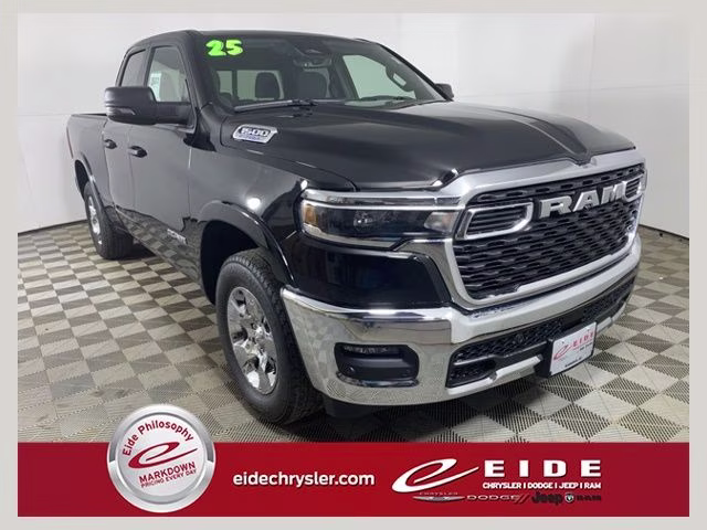 2025 Diamond Black Crystal Pearlcoat Ram 1500 Big Horn 4X4 Truck