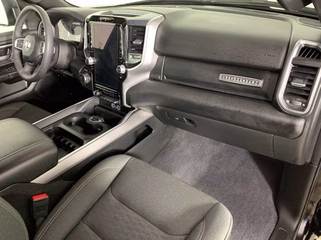 2025 Diamond Black Crystal Pearlcoat Ram 1500 Big Horn 4X4 Truck