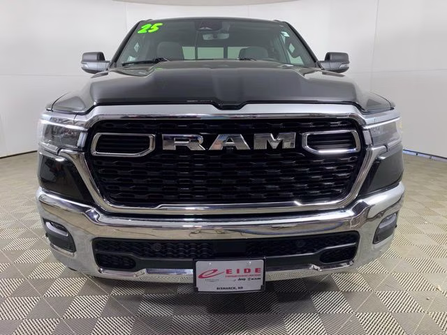 2025 Diamond Black Crystal Pearlcoat Ram 1500 Big Horn 4X4 Truck