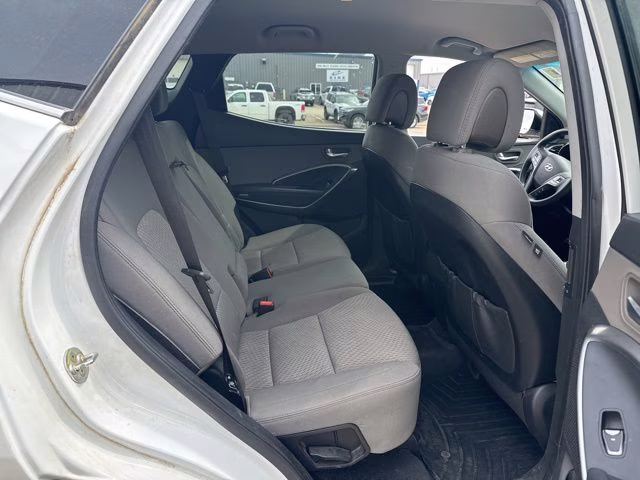 2018 Pearl White Hyundai Santa Fe Sport 2.4 Base AWD SUV