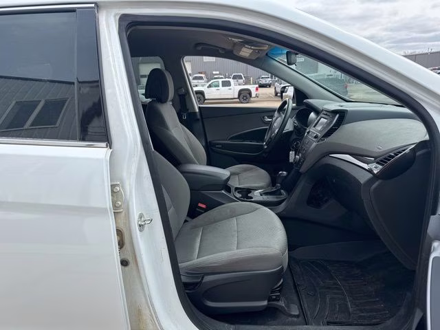 2018 Pearl White Hyundai Santa Fe Sport 2.4 Base AWD SUV