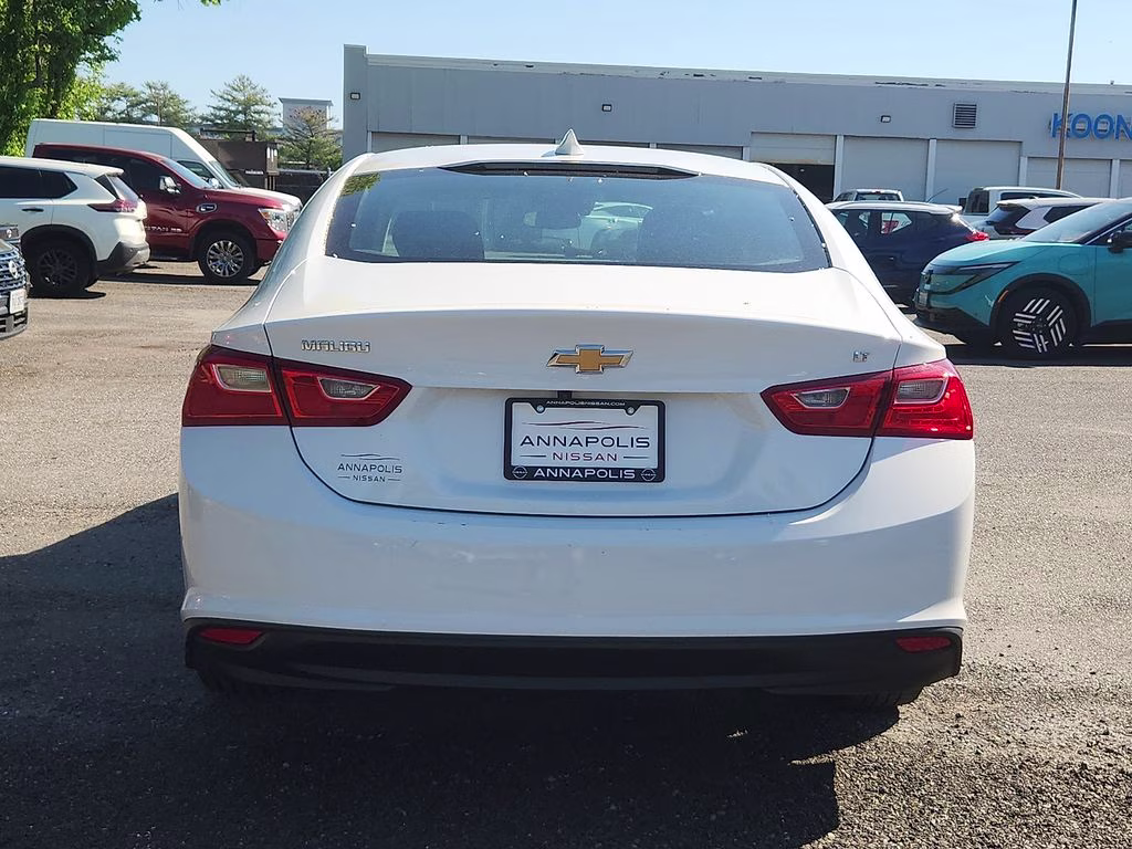 2023 Summit White Chevrolet Malibu LT FWD Sedan