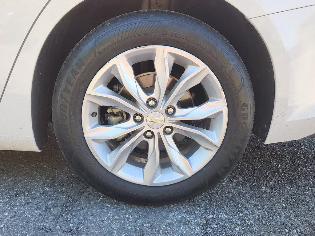 2023 Summit White Chevrolet Malibu LT FWD Sedan