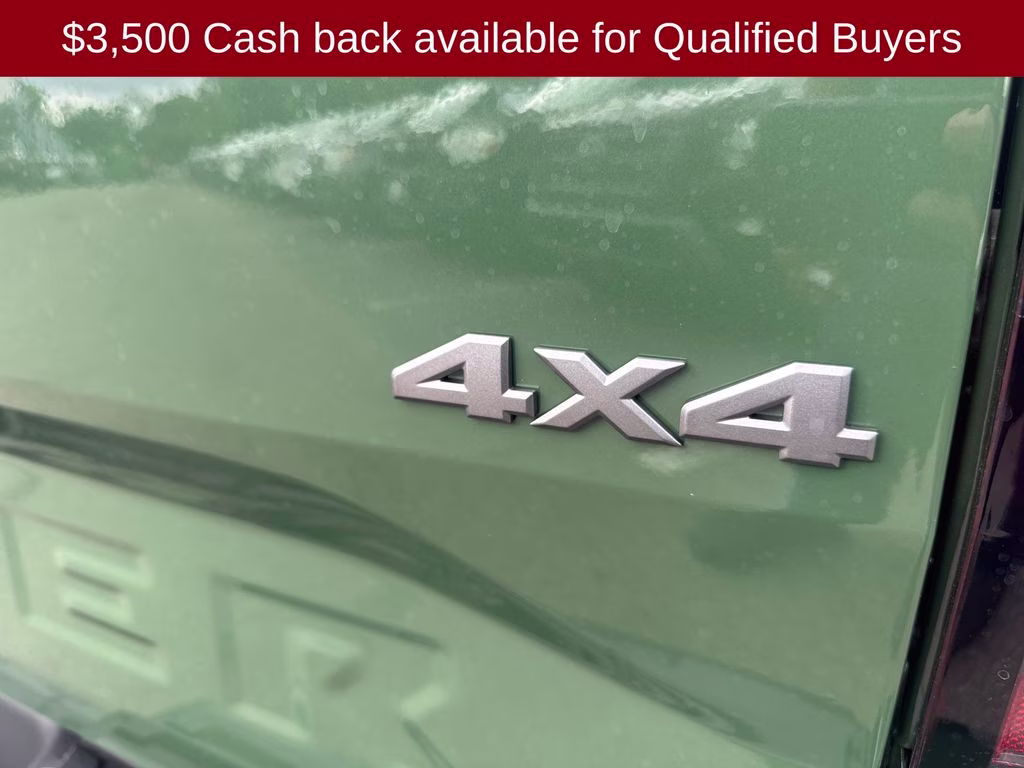 2026 Tactical Green Metallic Nissan Frontier SV 4X4 Truck