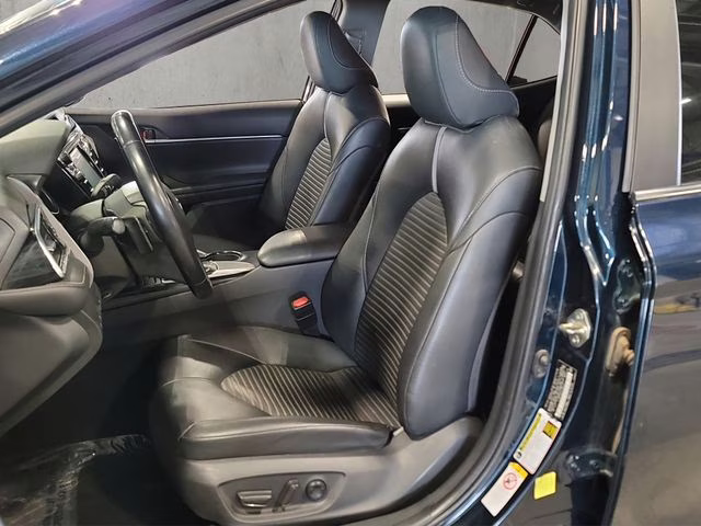 2018 Galactic Aqua Mica Toyota Camry SE FWD Sedan