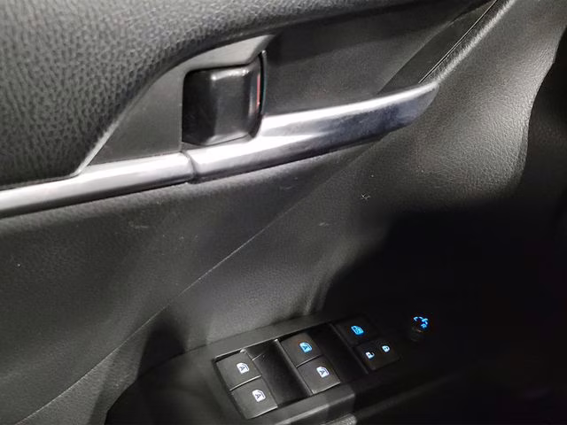 2018 Galactic Aqua Mica Toyota Camry SE FWD Sedan