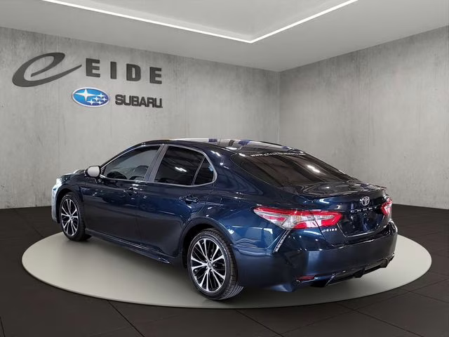 2018 Galactic Aqua Mica Toyota Camry SE FWD Sedan