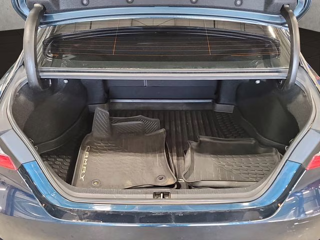 2018 Galactic Aqua Mica Toyota Camry SE FWD Sedan
