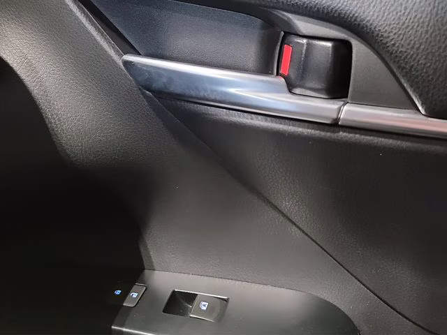2018 Galactic Aqua Mica Toyota Camry SE FWD Sedan