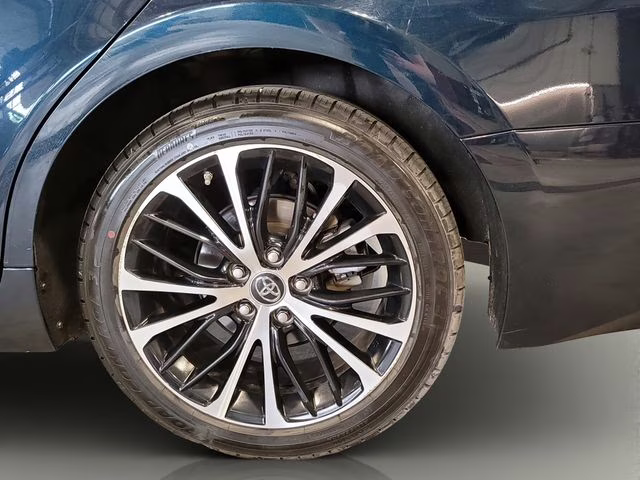 2018 Galactic Aqua Mica Toyota Camry SE FWD Sedan