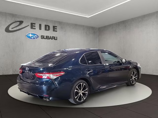 2018 Galactic Aqua Mica Toyota Camry SE FWD Sedan