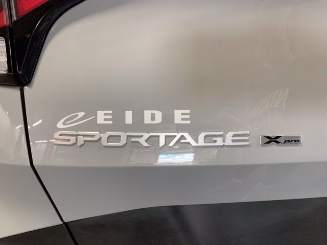 2024 Wolf Gray/Ebony Black Roof Kia Sportage X-Pro Prestige AWD SUV