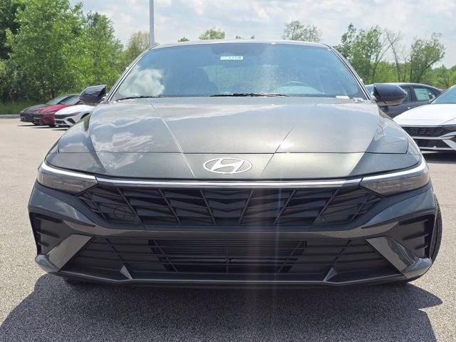2026 Amazon Gray Hyundai Elantra SEL Sport FWD Sedan
