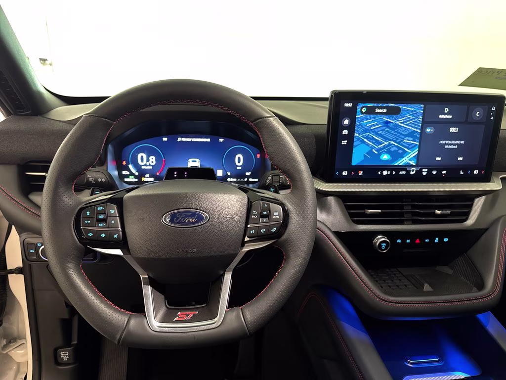 2025 Star White Metallic Tri-Coat Ford Explorer ST 4X4 SUV