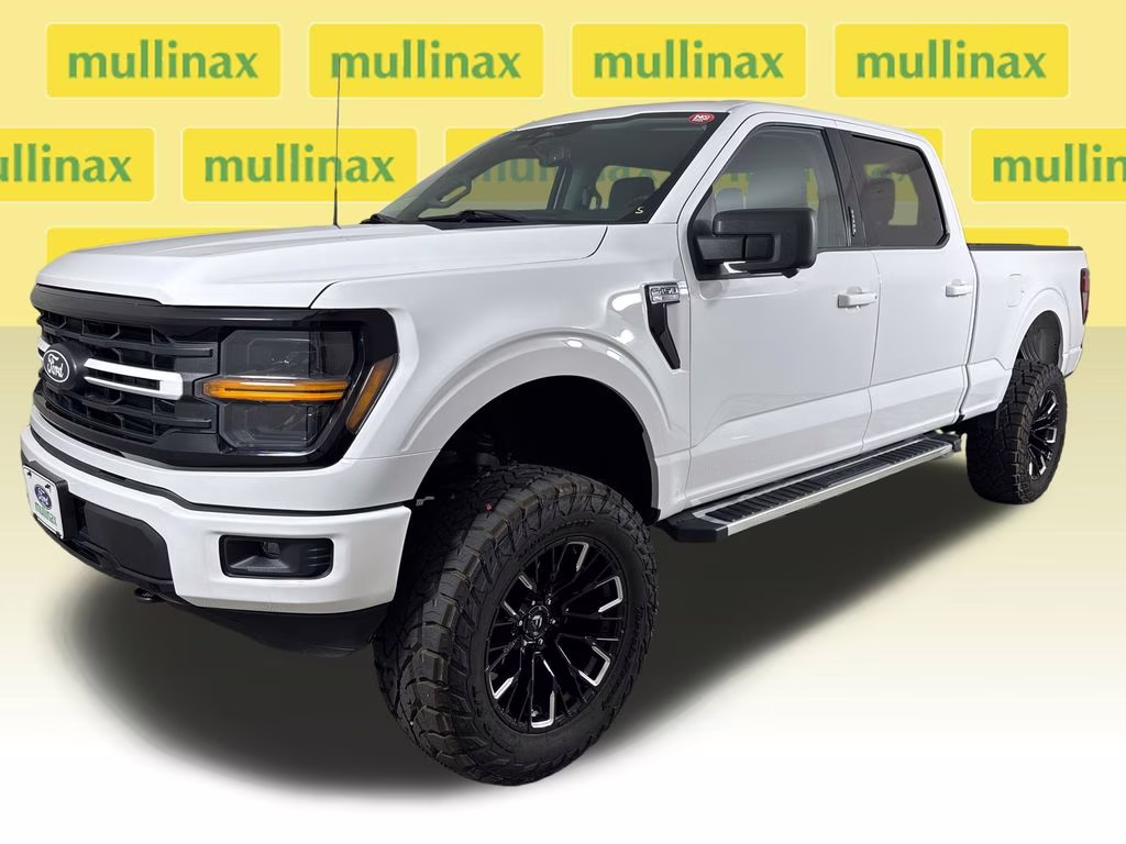 2024 Oxford White Ford F-150 XLT 4X4 Truck