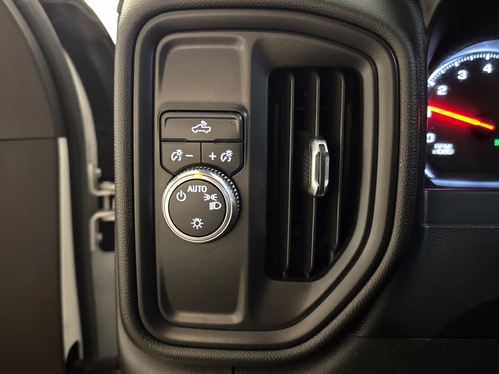 2021 Summit White GMC Sierra 3500HD Base RWD Truck