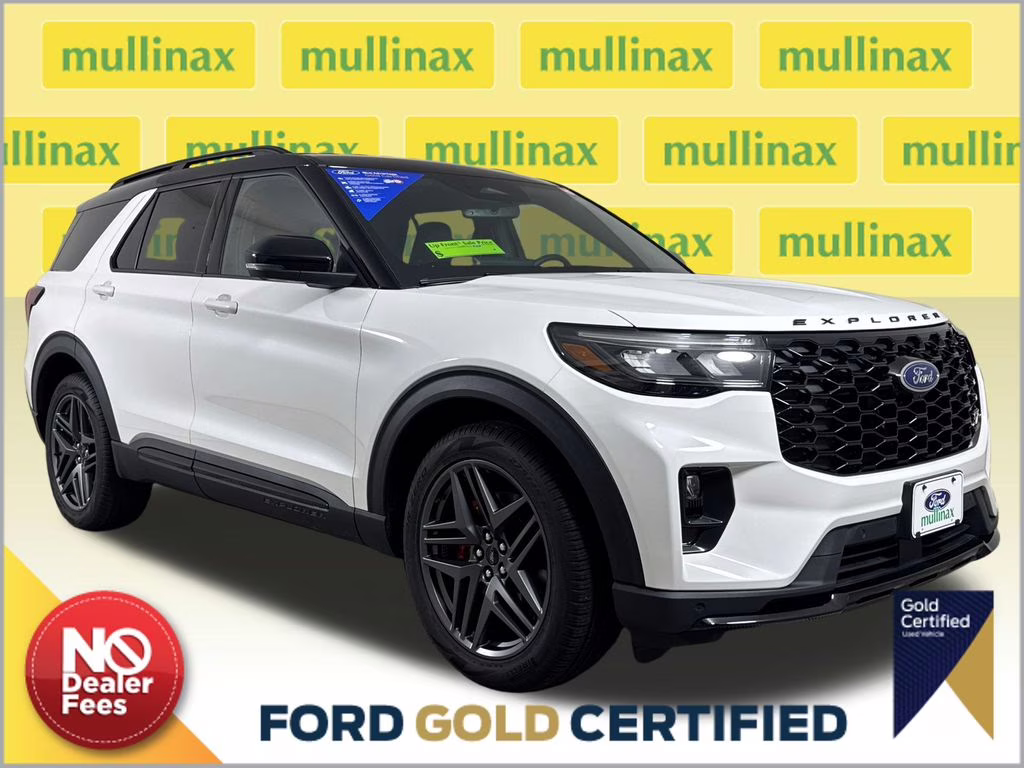 2025 Star White Metallic Tri-Coat Ford Explorer ST 4X4 SUV