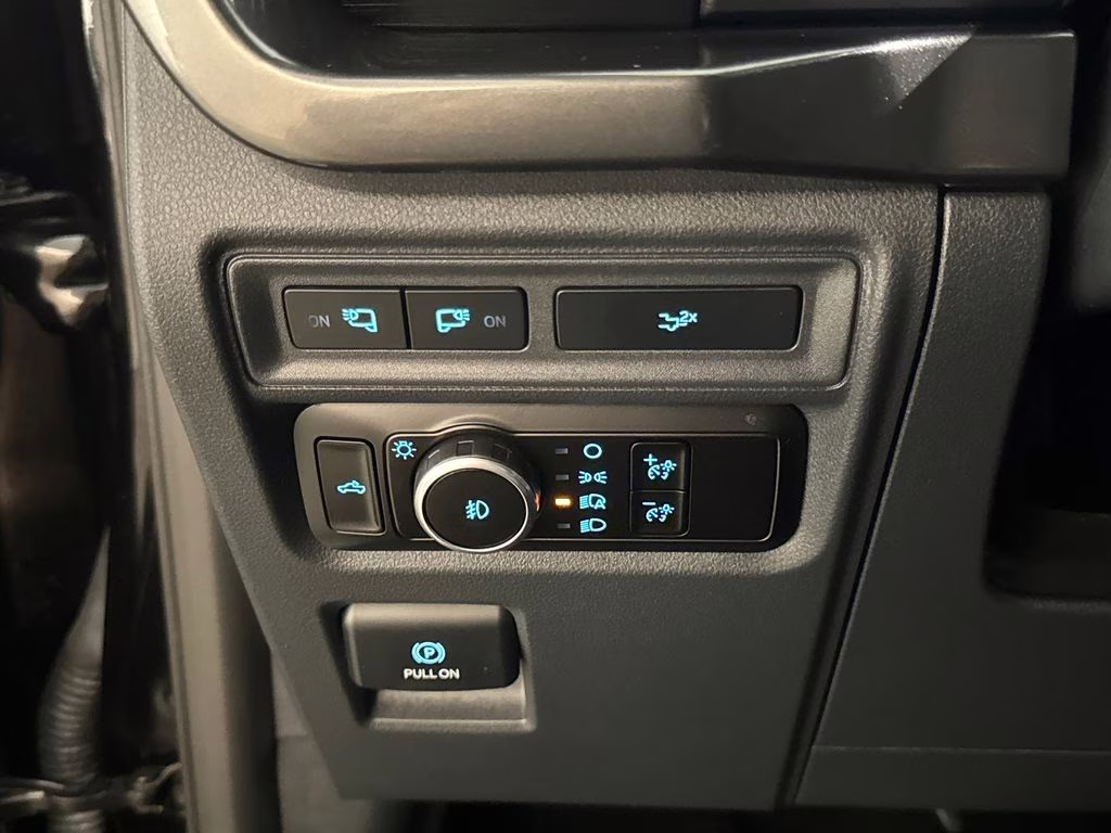 2023 Agate Black Metallic Ford F-150 XLT 4X4 Truck