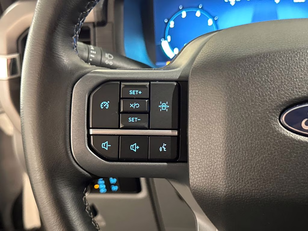 2024 Oxford White Ford F-150 XLT 4X4 Truck