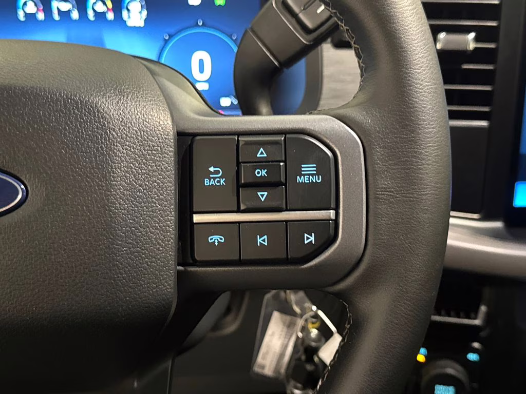 2025 Oxford White Ford F-150 XLT 4X4 Truck