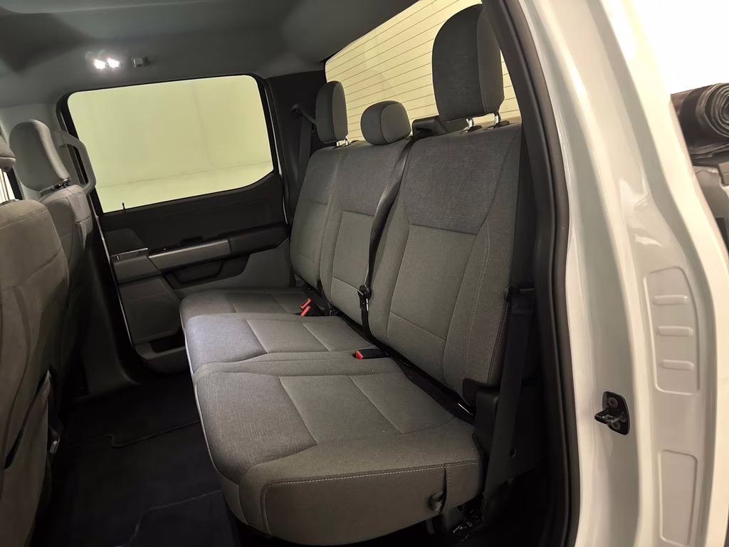 2025 Oxford White Ford F-150 XLT 4X4 Truck