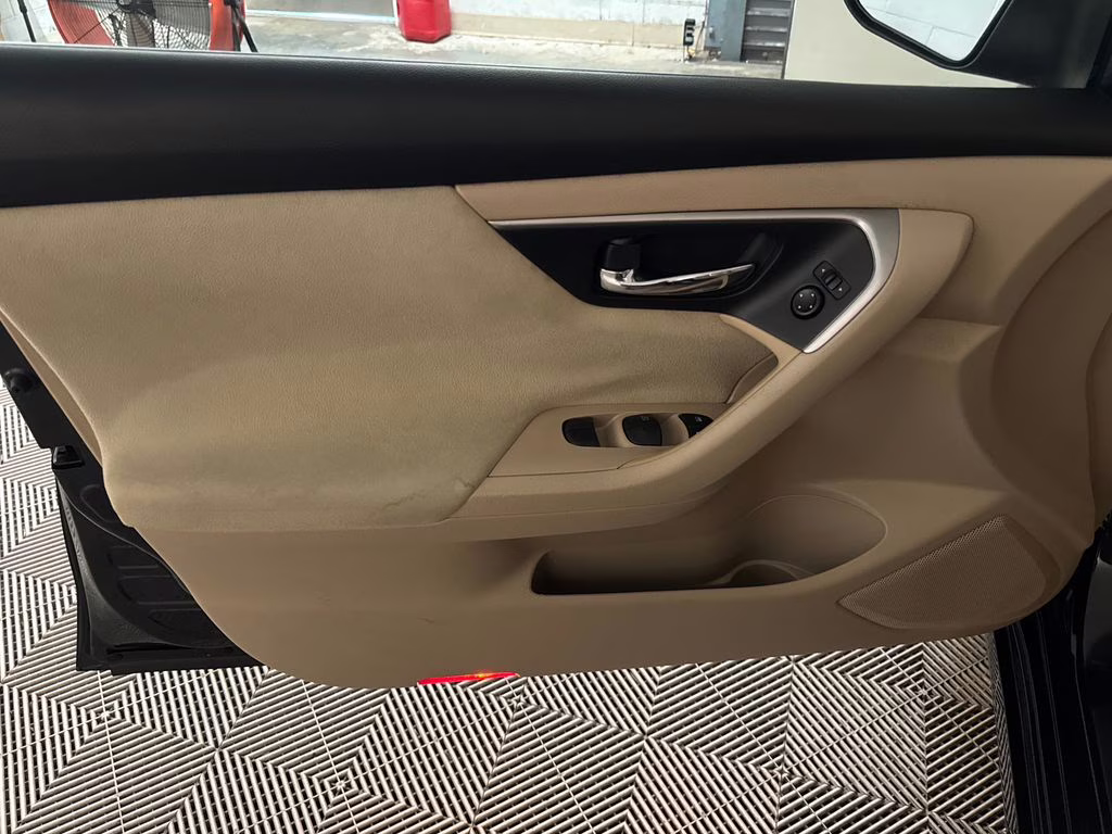 2015 Storm Nissan Altima 2.5 S FWD Sedan