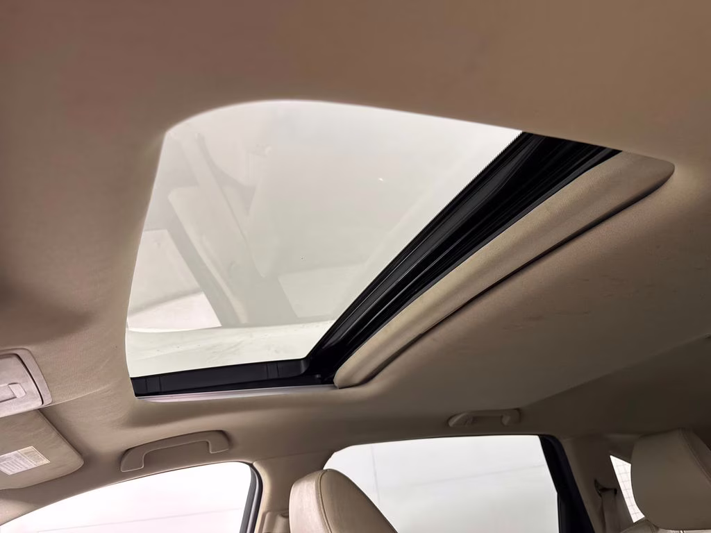 2016 White Diamond Pearl Acura MDX 3.5L FWD SUV