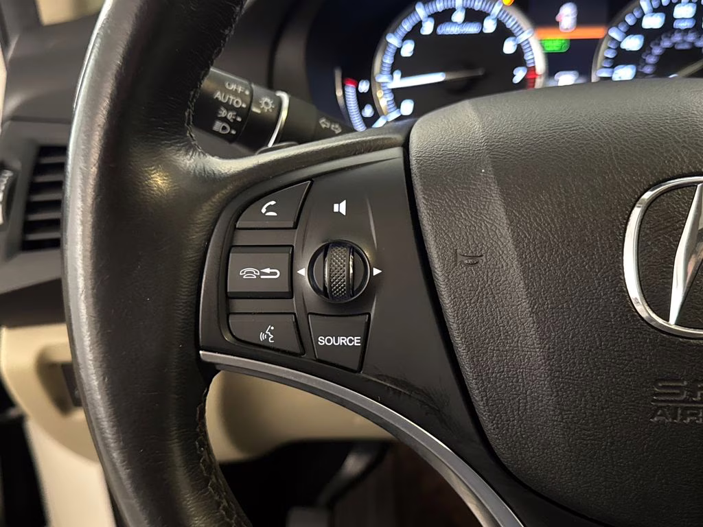 2016 White Diamond Pearl Acura MDX 3.5L FWD SUV