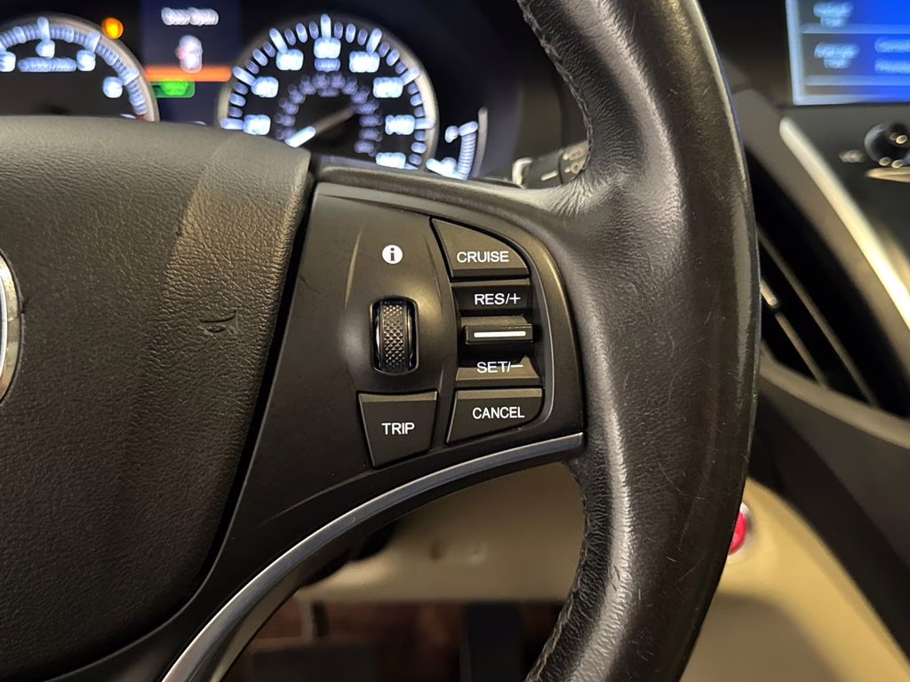 2016 White Diamond Pearl Acura MDX 3.5L FWD SUV