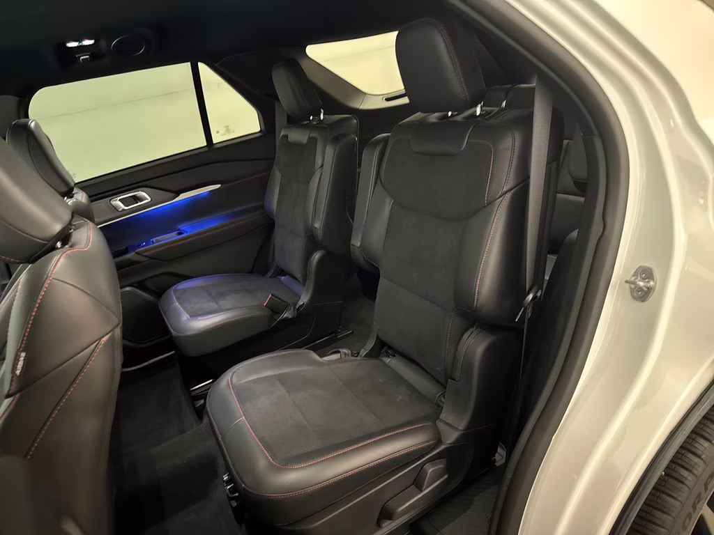 2025 Star White Metallic Tri-Coat Ford Explorer ST 4X4 SUV