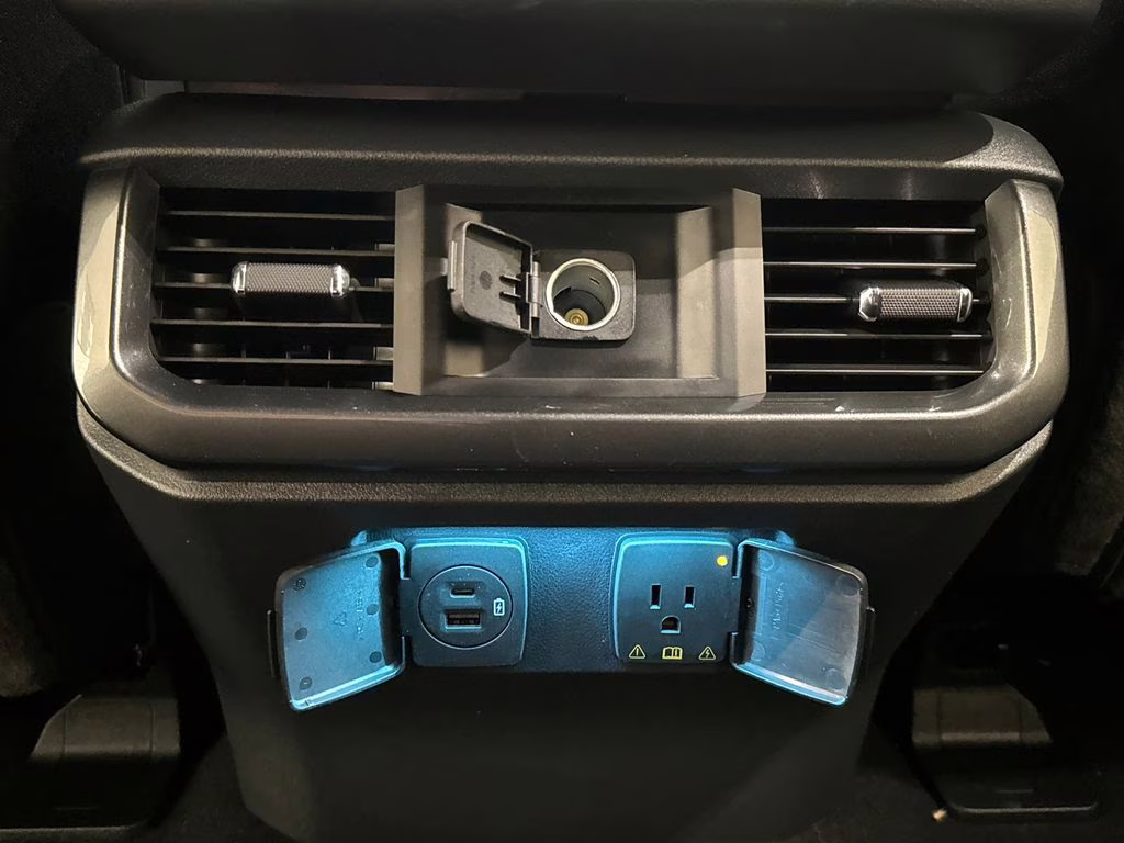 2023 Agate Black Metallic Ford F-150 XLT 4X4 Truck