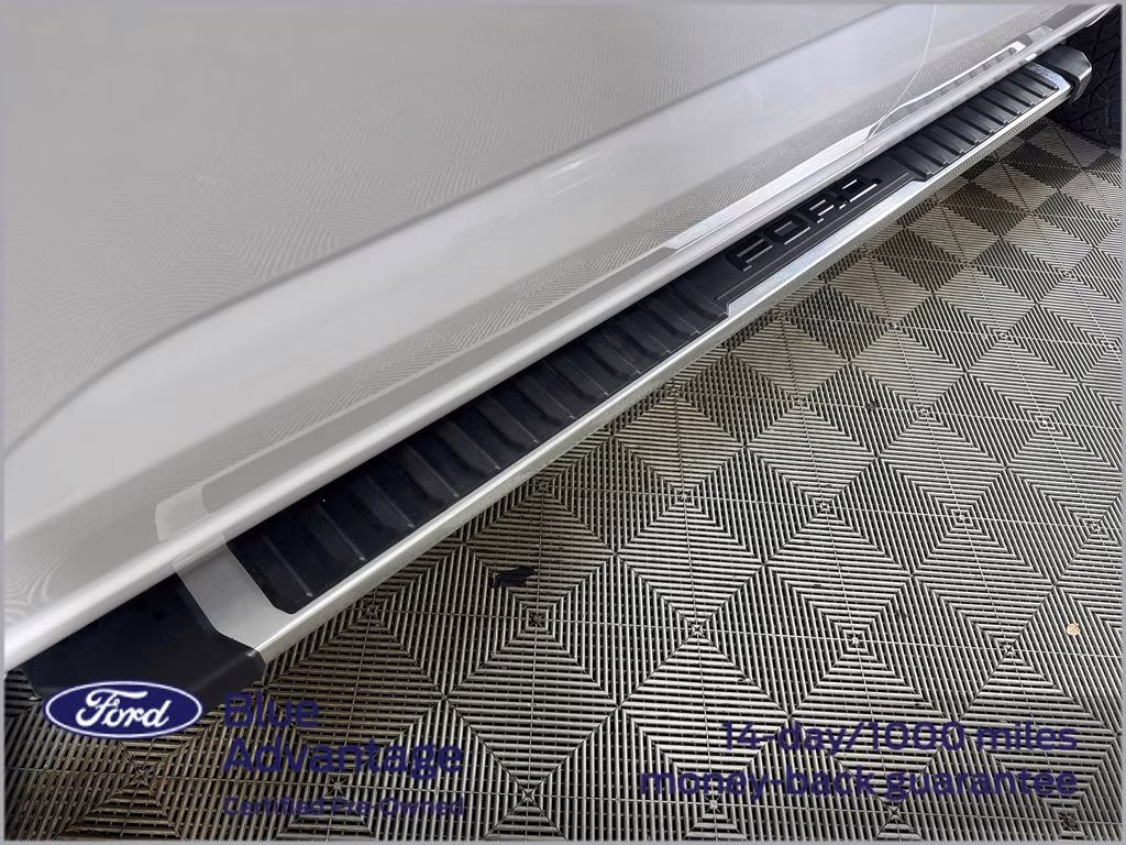 2024 Oxford White Ford F-150 XLT 4X4 Truck