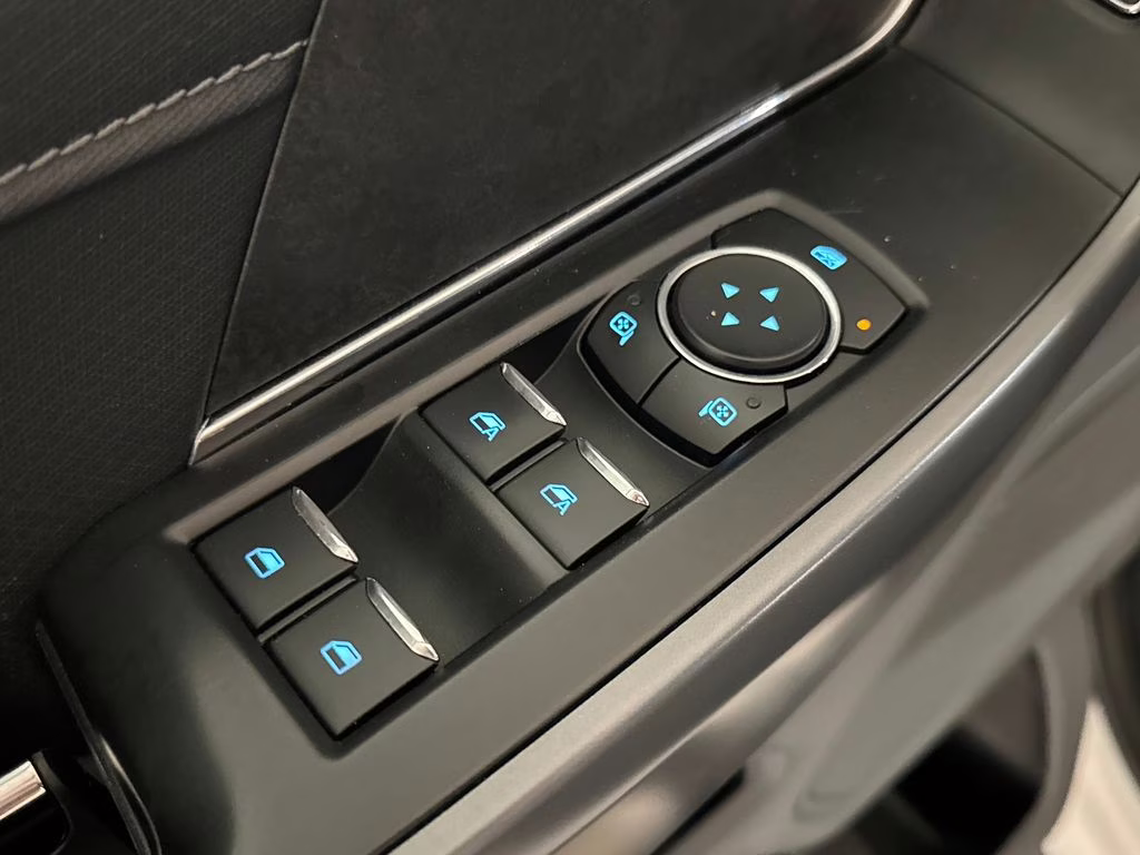 2024 Oxford White Ford F-150 XLT 4X4 Truck