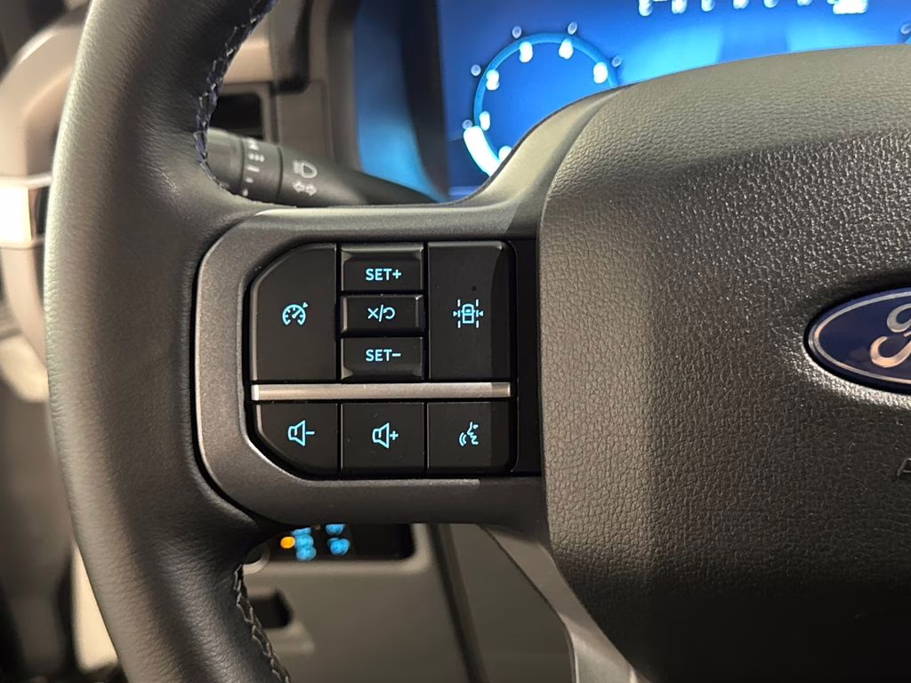 2025 Oxford White Ford F-150 XLT 4X4 Truck