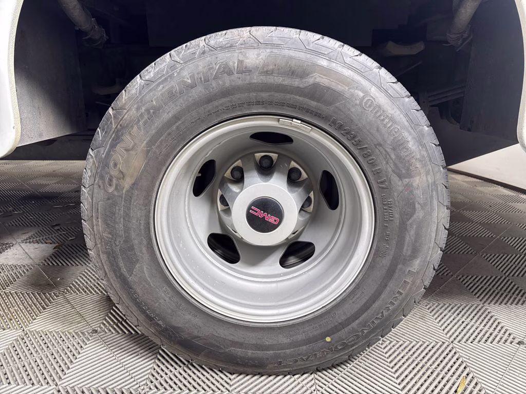 2021 Summit White GMC Sierra 3500HD Base RWD Truck