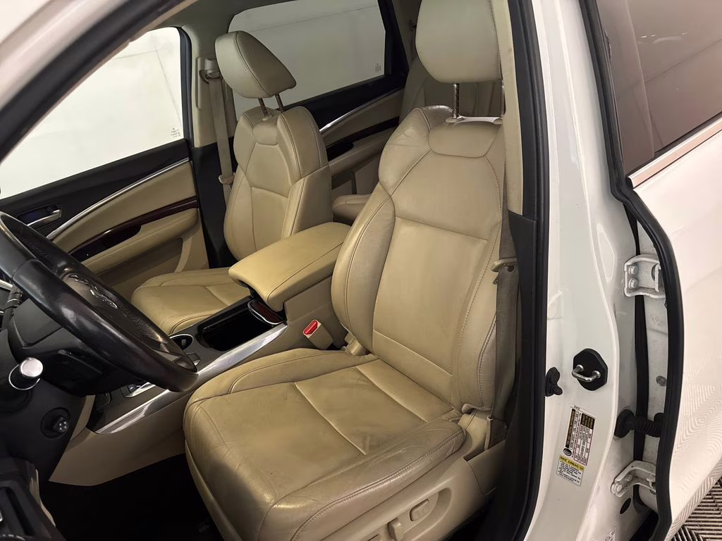 2016 White Diamond Pearl Acura MDX 3.5L FWD SUV