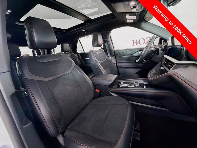 2025 White Metallic Ford Explorer ST 4X4 SUV