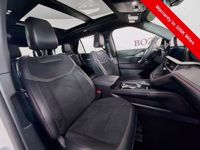 2025 White Metallic Ford Explorer ST 4X4 SUV