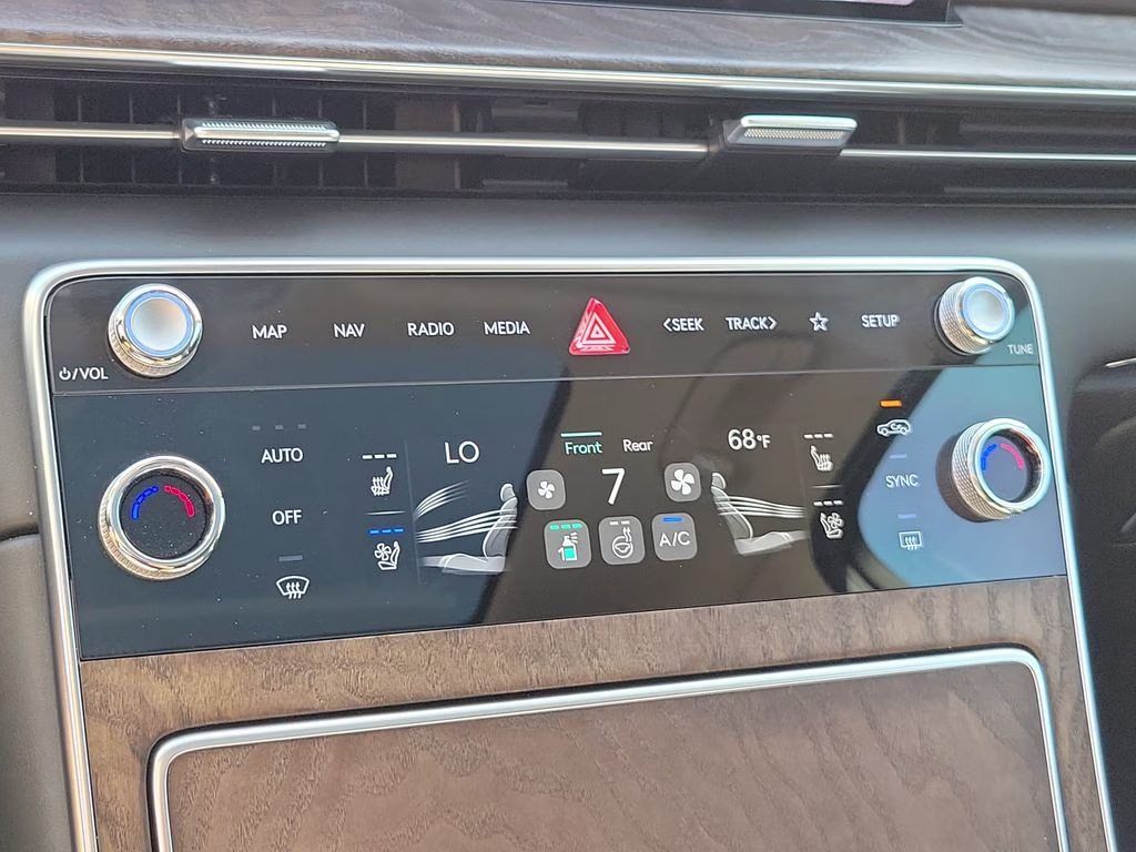 2025 Alta White Genesis GV80 3.5T Prestige AWD SUV
