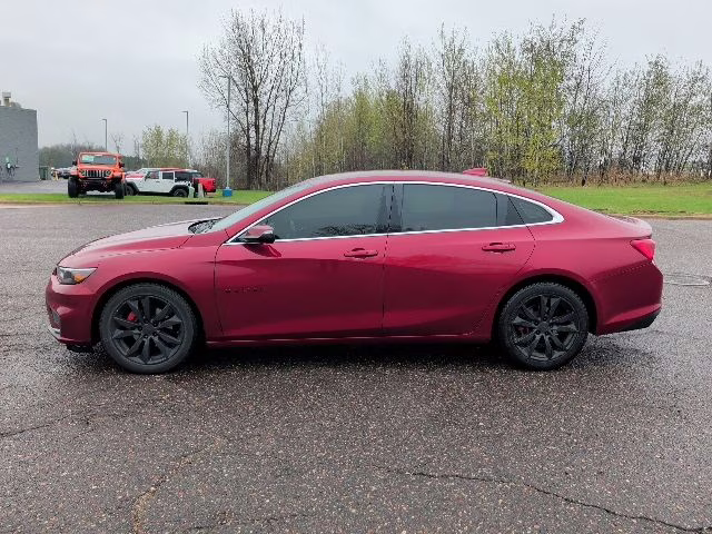 2018 Cajun Red Tintcoat Chevrolet Malibu LT FWD Sedan