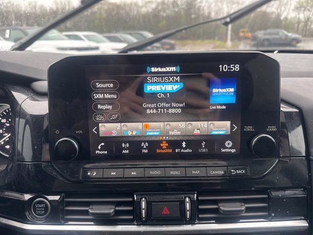 2023 Brilliant Silver Metallic Nissan Pathfinder SL 4X4 SUV