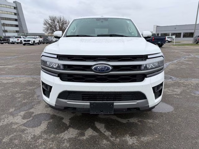 2024 Star White Metallic Tri-Coat Ford Expedition Max XLT 4X4 SUV