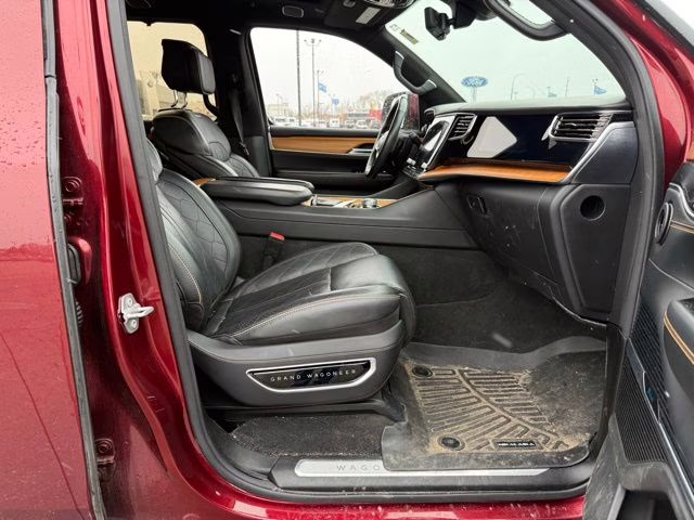 2022 Velvet Red Pearlcoat Jeep Grand Wagoneer Series III 4X4 SUV