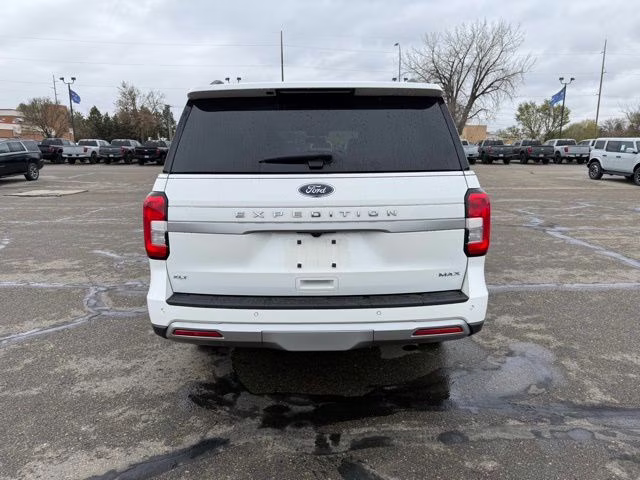 2024 Star White Metallic Tri-Coat Ford Expedition Max XLT 4X4 SUV