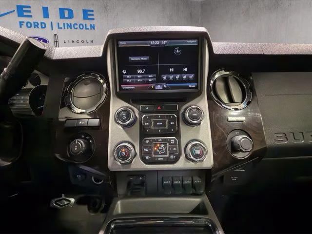 2015 Ingot Silver Metallic Ford Super Duty F-350 SRW Platinum 4X4 Truck