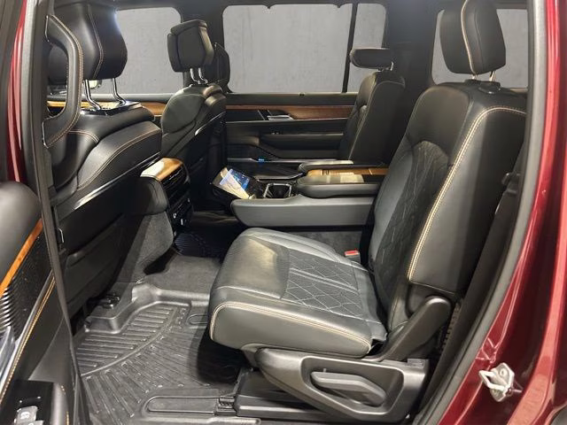 2022 Velvet Red Pearlcoat Jeep Grand Wagoneer Series III 4X4 SUV
